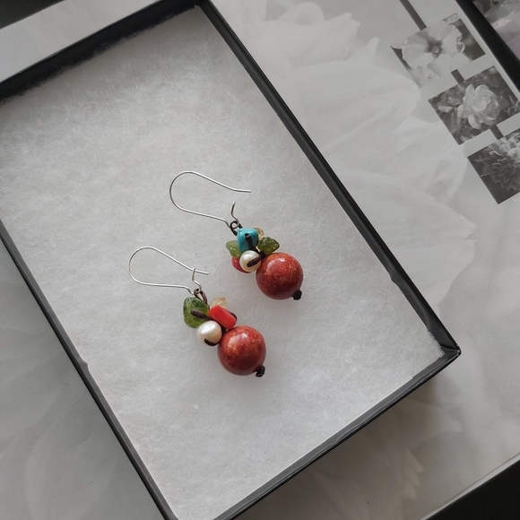 Gemstones and Pearl Earrings - Picture 3 of 3